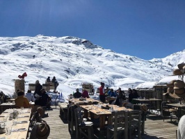 terrace and sun Val Thorens