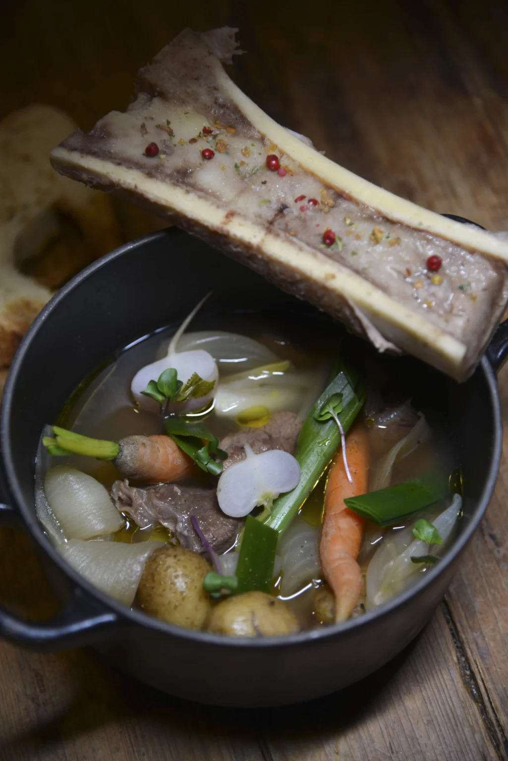 Repas chaleureux Chez Pépé Nicolas hiver sur les pistes 3 Vallées