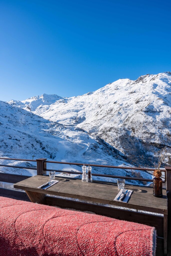 Vue sur la Vanoise depuis le restaurant Chez Pépé Nicolas