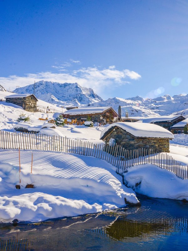 Chez Pépé Nicolas sous la neige entre Les Menuires et Val Thorens
